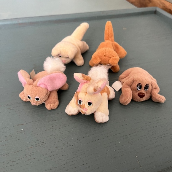 Lot of 5 Vintage 1990’s Pound Puppies - Picture 3 of 4